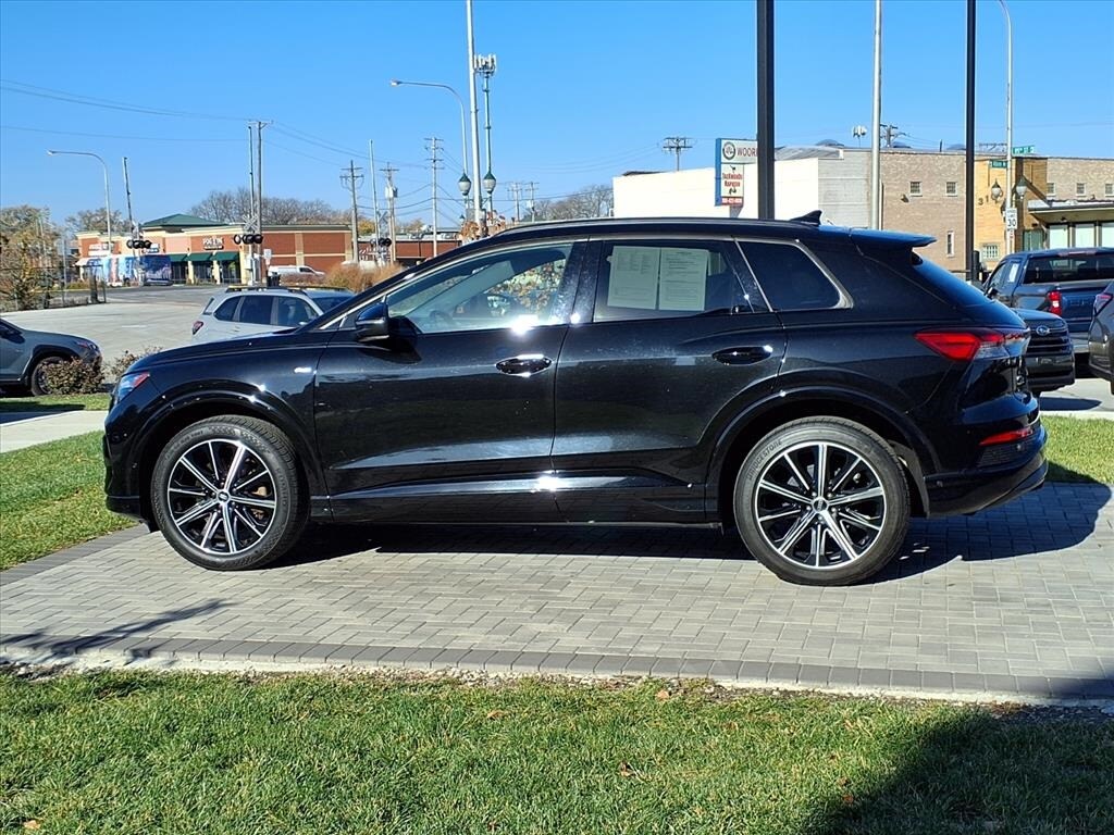 2022 Audi Q4 E-tron 50 Premium photo 4