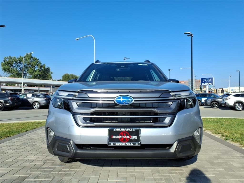 2025 Subaru Forester Limited photo 2