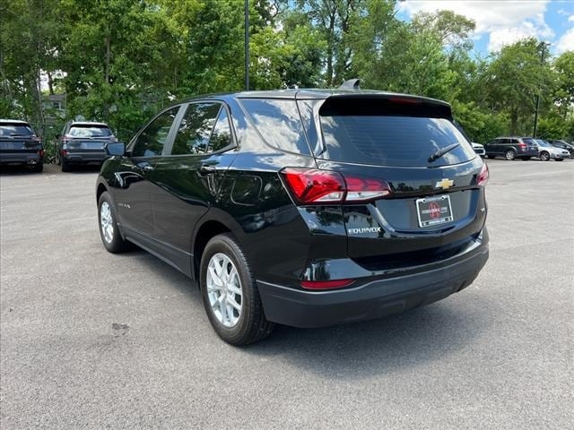 Used 2022 Chevrolet Equinox LS with VIN 2GNAXSEV2N6154022 for sale in Evergreen Park, IL