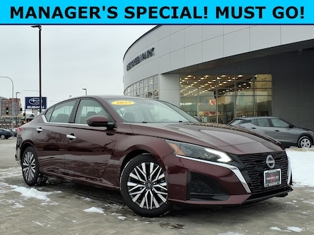 2023 Nissan Altima 2.5 SV Sedan