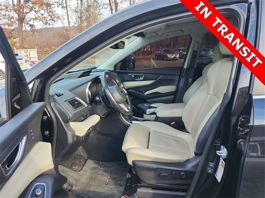 2022 Subaru Ascent Limited photo 2