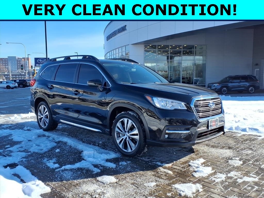 2022 Subaru Ascent Limited's photo