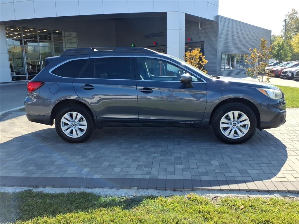 Used 2016 Subaru Outback Premium with VIN 4S4BSBDC6G3306188 for sale in Evergreen Park, IL
