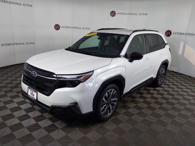 2025 Subaru Forester Touring's photo