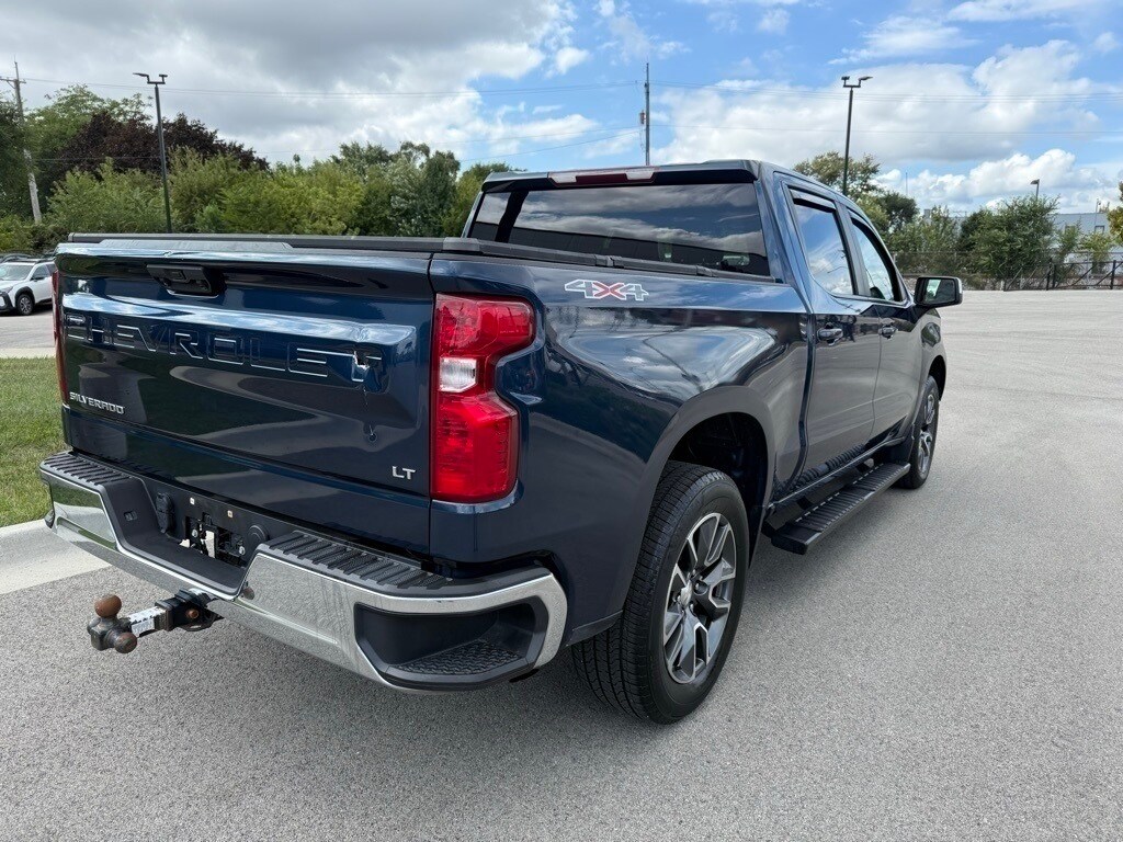 2022 Chevrolet Silverado 1500 LT photo 4