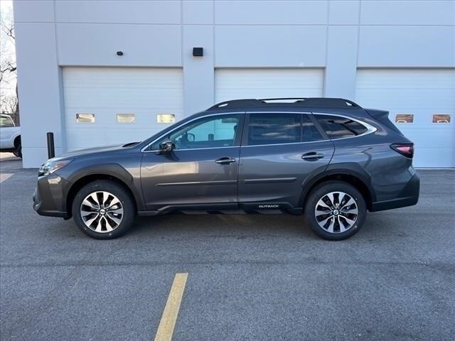 2025 Subaru Outback Limited photo 4