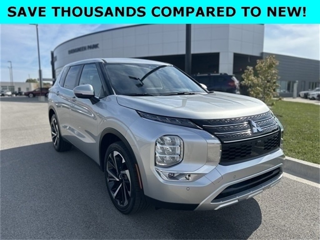 Used 2024 Mitsubishi Outlander SE SUV