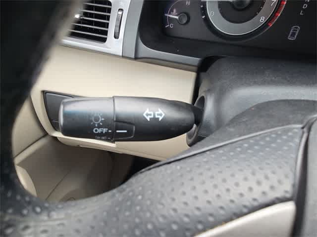 Thumbnail: 2011 Honda Odyssey - 25