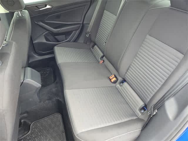 Thumbnail: 2024 Volkswagen Jetta - 17