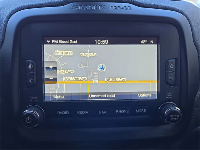 Thumbnail: 2016 Jeep Renegade - 28