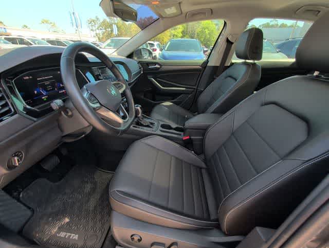 Thumbnail: 2023 Volkswagen Jetta - 2