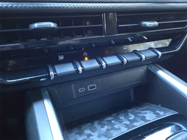 Thumbnail: 2023 Chevrolet Colorado - 30