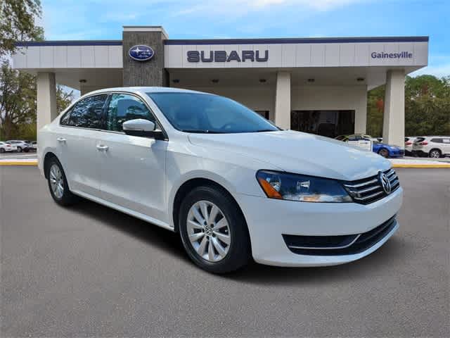 Thumbnail: 2013 Volkswagen Passat - 8