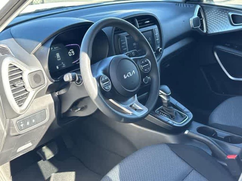 Used 2025 Kia Soul LX Sedan