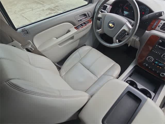 Thumbnail: 2013 Chevrolet Avalanche 1500 - 15