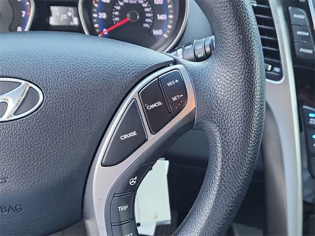 Thumbnail: 2016 Hyundai Elantra - 22