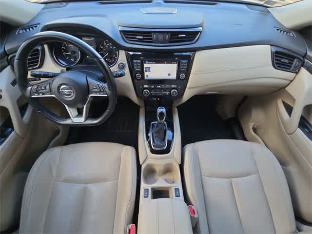 Thumbnail: 2017 Nissan Rogue - 14