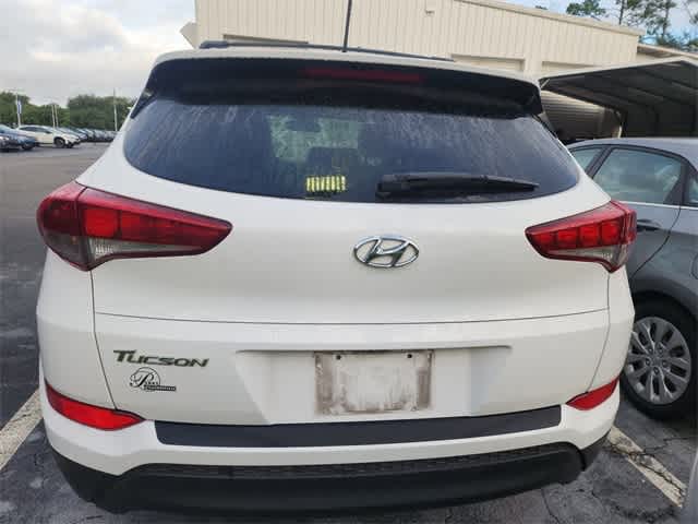 Thumbnail: 2016 Hyundai Tucson - 8