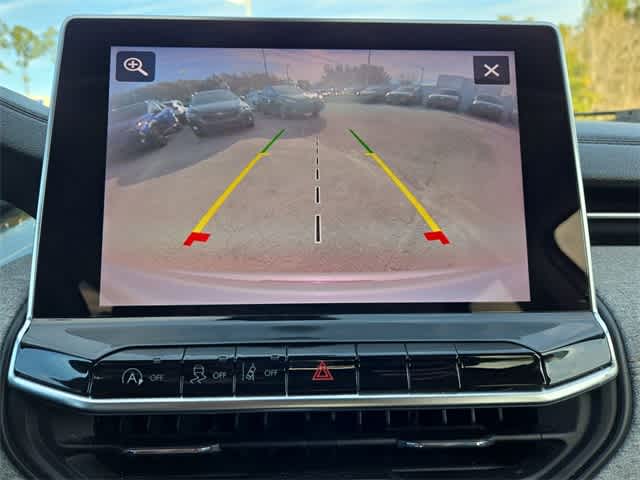 Thumbnail: 2022 Jeep Compass - 28