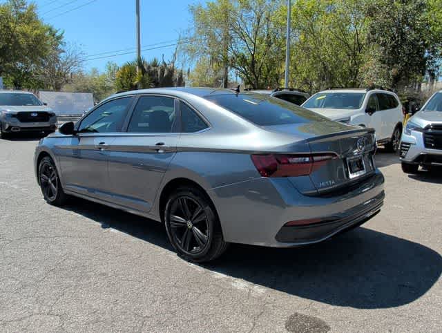 Thumbnail: 2023 Volkswagen Jetta - 4