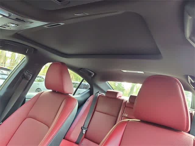 Thumbnail: 2023 Lexus IS - 17