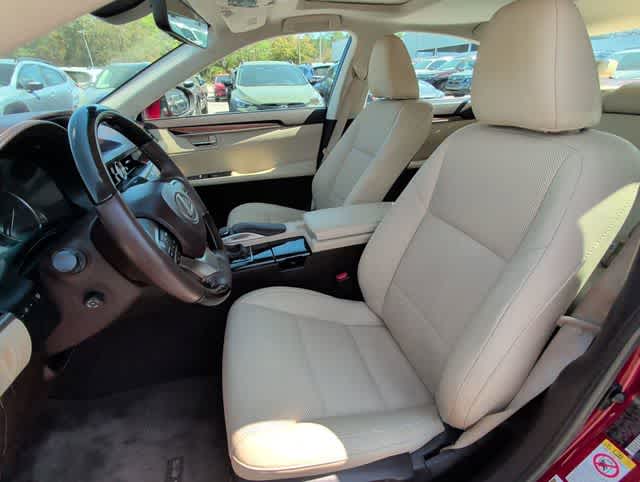 Thumbnail: 2016 Lexus ES - 14