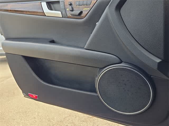 Thumbnail: 2014 Mercedes-Benz C-Class - 28