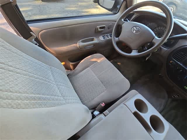 Thumbnail: 2003 Toyota Tundra - 15