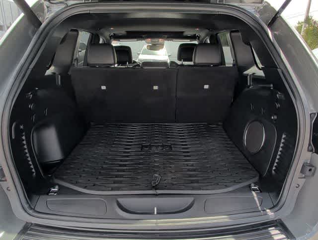 Thumbnail: 2021 Jeep Grand Cherokee - 32