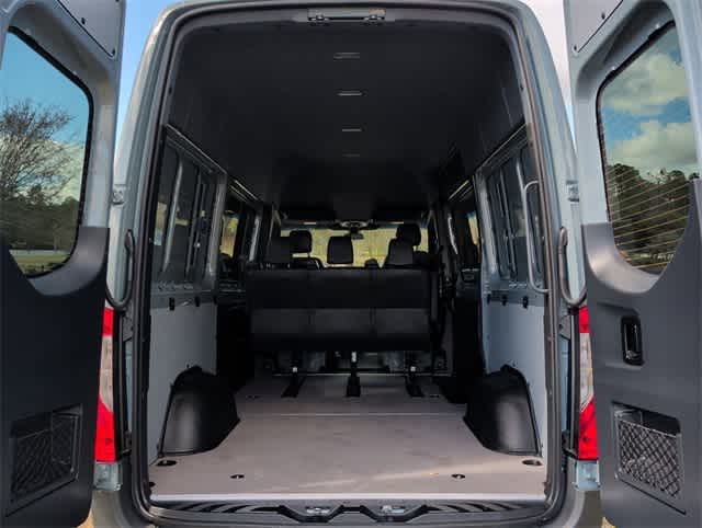Thumbnail: 2026 Mercedes-Benz Sprinter - 27