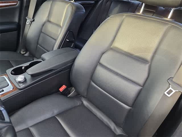 Thumbnail: 2014 Mercedes-Benz C-Class - 18