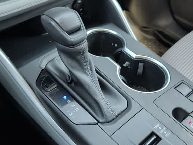 Thumbnail: 2023 Toyota Highlander - 27