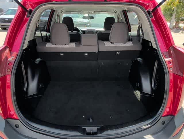 Thumbnail: 2013 Toyota RAV4 - 28