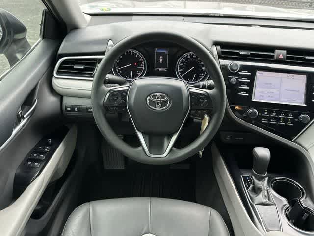 Thumbnail: 2018 Toyota Camry - 13