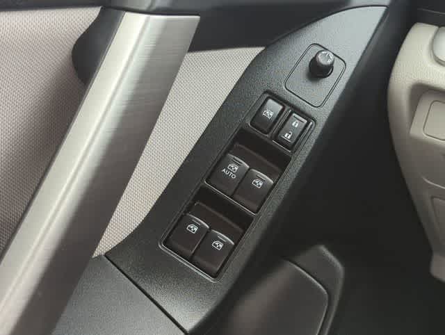 Thumbnail: 2016 Subaru Forester - 16