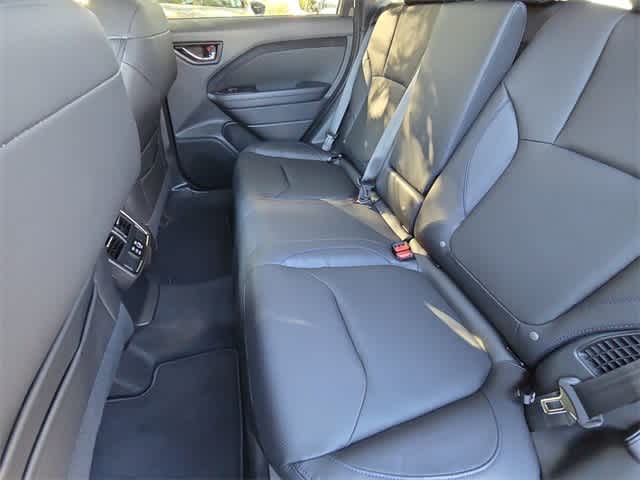 Thumbnail: 2025 Subaru Forester - 19