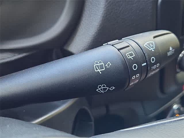 Thumbnail: 2017 Jeep Renegade - 24