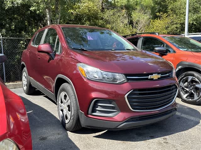 Thumbnail: 2017 Chevrolet Trax - 4
