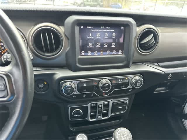 Thumbnail: 2018 Jeep Wrangler - 21