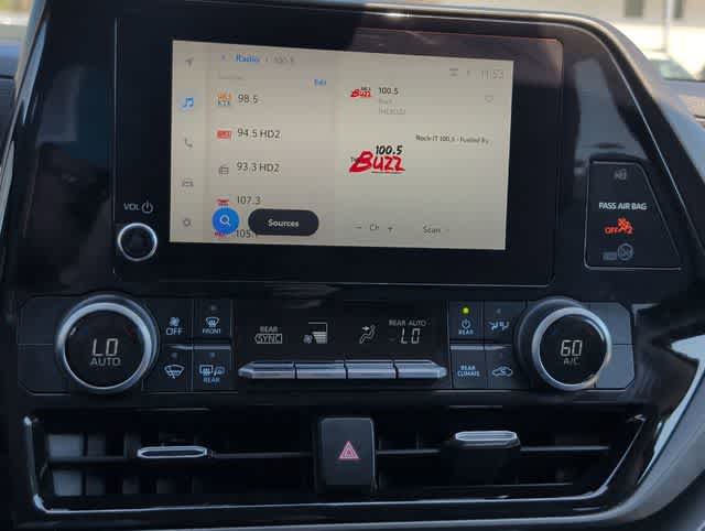 Thumbnail: 2023 Toyota Highlander - 24