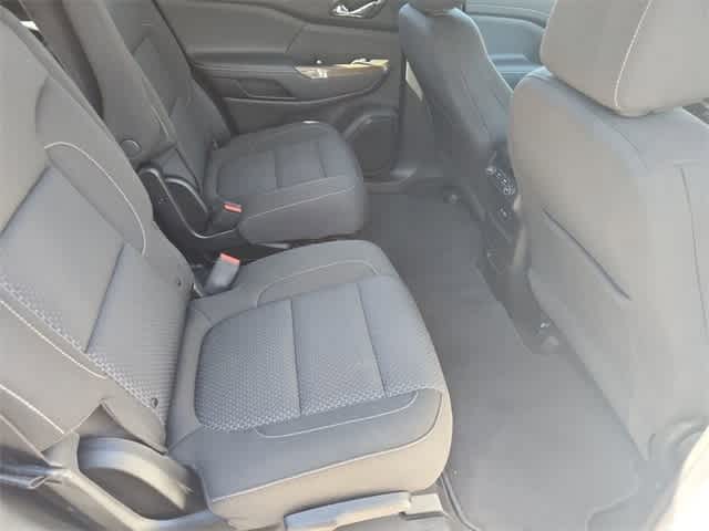 Thumbnail: 2023 GMC Acadia - 18