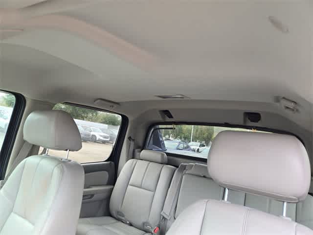 Thumbnail: 2013 Chevrolet Avalanche 1500 - 18