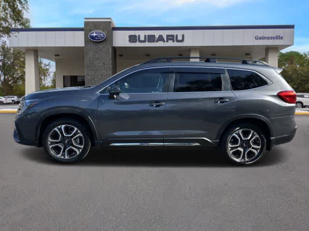 Used 2023 Subaru Ascent Limited SUV
