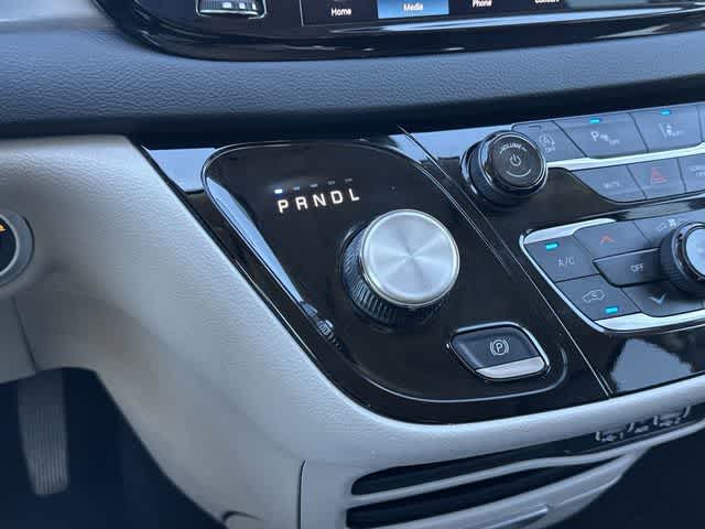 Thumbnail: 2024 Chrysler Pacifica - 27