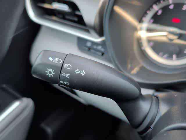 Thumbnail: 2023 Toyota Highlander - 23