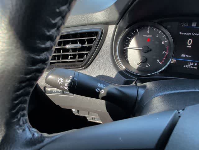 Thumbnail: 2022 Nissan Rogue Sport - 23