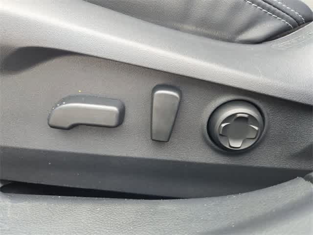 Thumbnail: 2024 Subaru Outback - 16