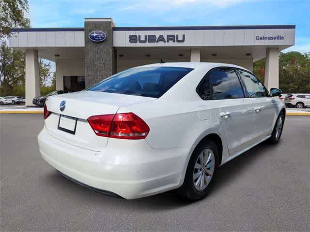 Thumbnail: 2013 Volkswagen Passat - 6