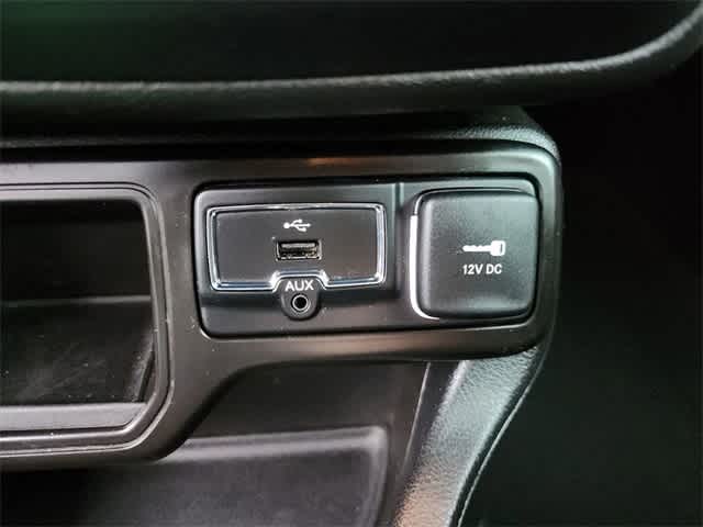 Thumbnail: 2020 Jeep Renegade - 26