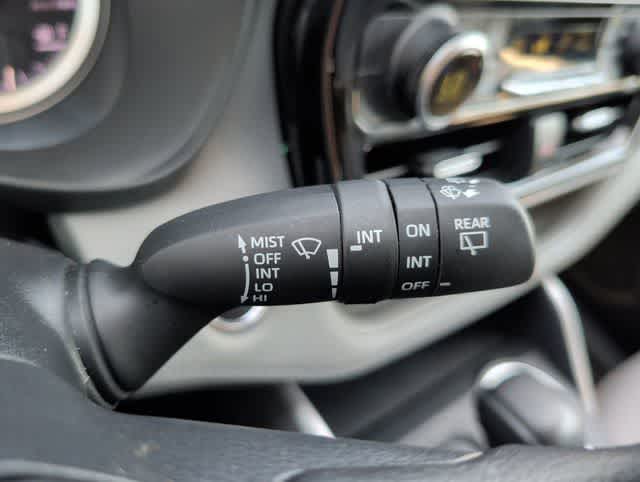 Thumbnail: 2023 Toyota Highlander - 22